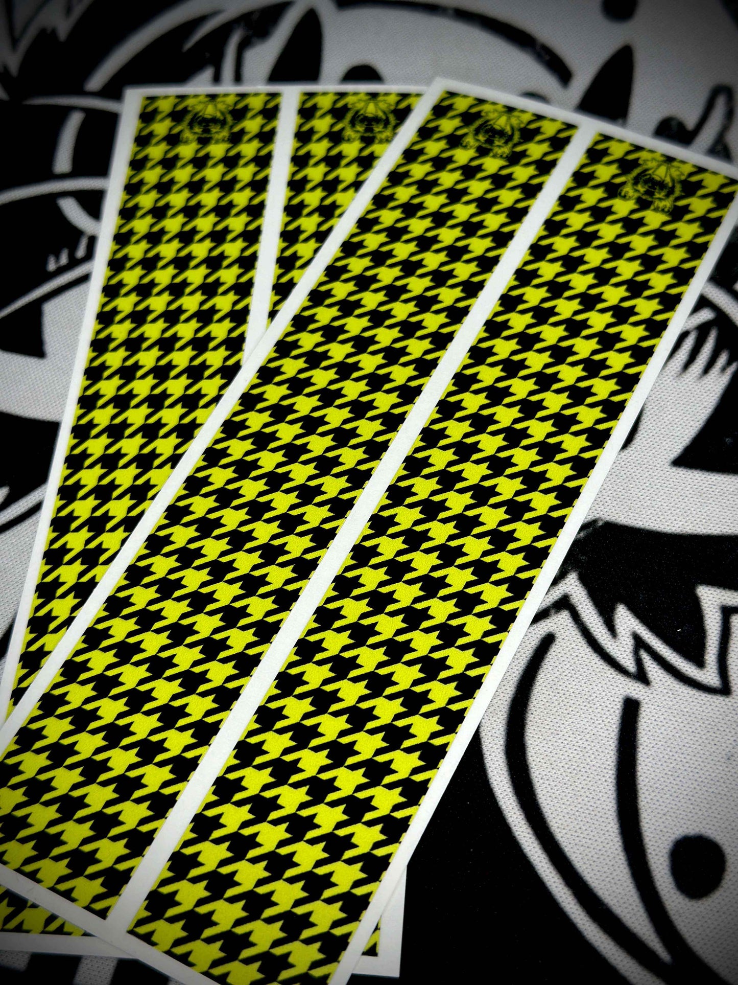 Houndstooth Arrow Wraps