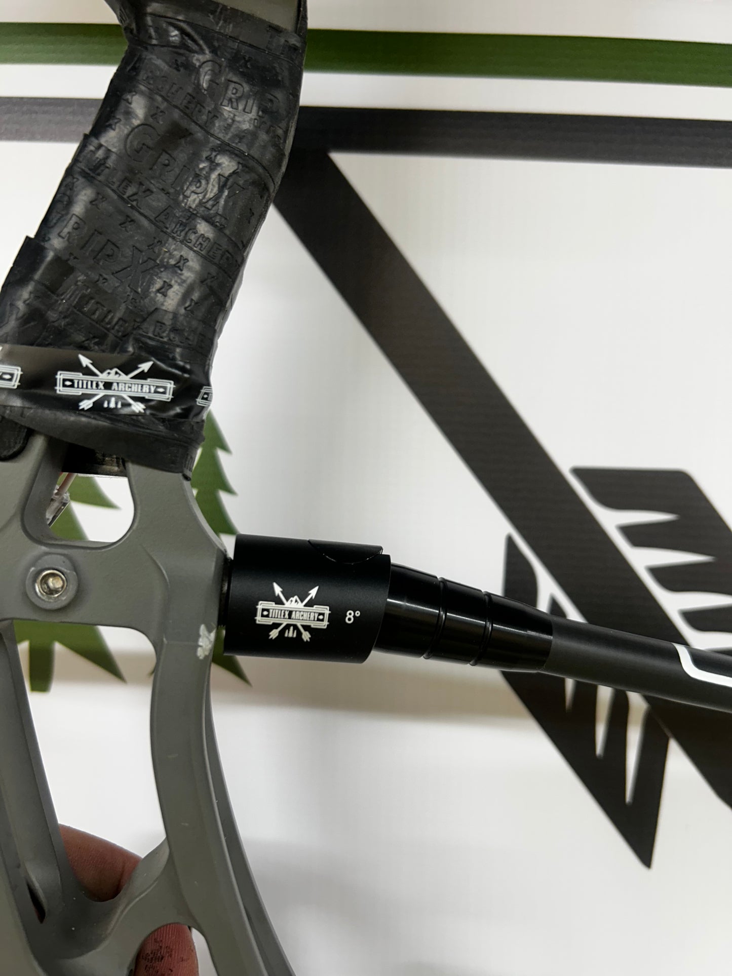 Front Stabilzer Quick Disconnect      (8 degree)