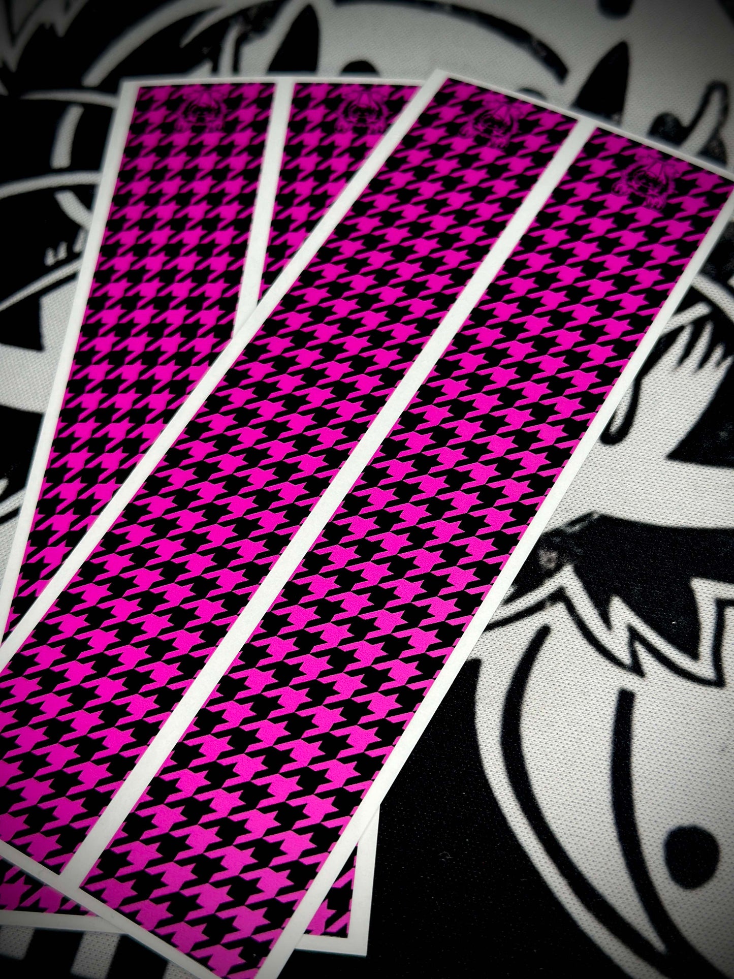 Houndstooth Arrow Wraps