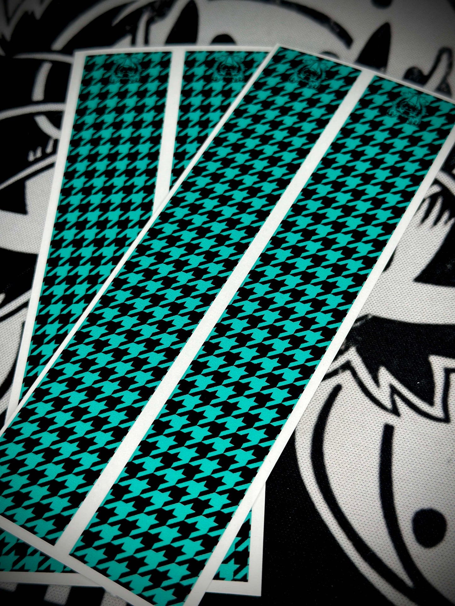Houndstooth Arrow Wraps