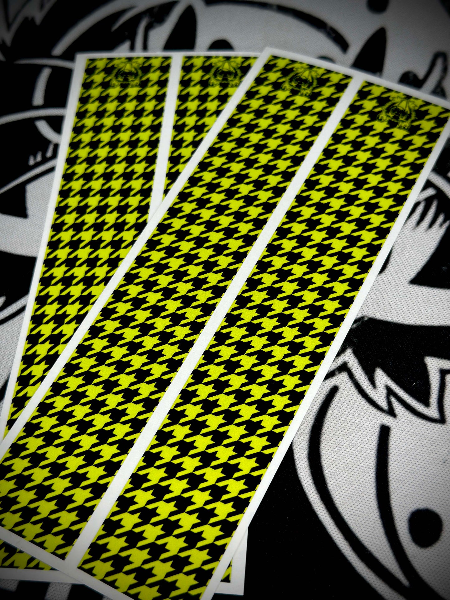 Houndstooth Arrow Wraps