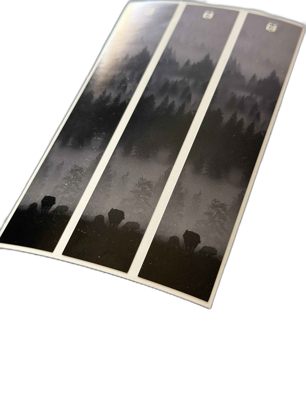 Wolf Pack Arrow Wraps featuring a wolf graphic and black/white color scheme. | titlex-cutout